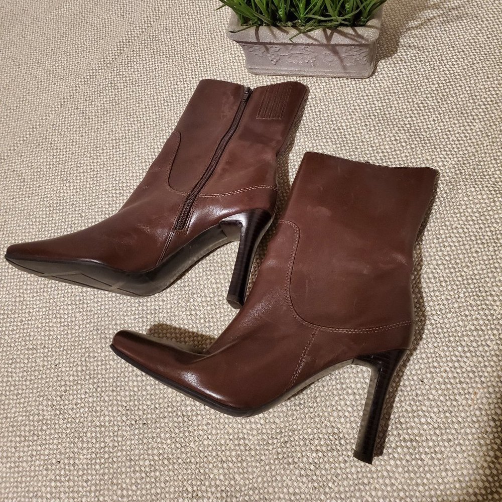Maripe' Women's Brown Leather High Ankle Boots
